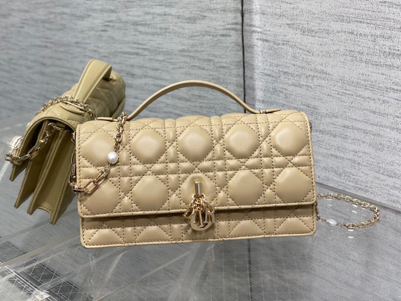 Lusso Official - DYOR BAGS - DESIGNER HANDBAGS  - 354