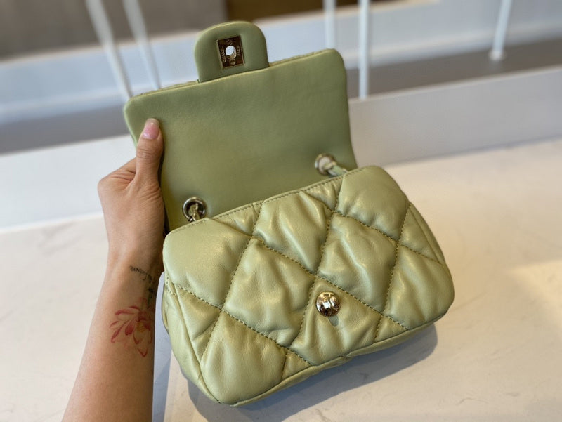 LO - CHL Bags - 1979