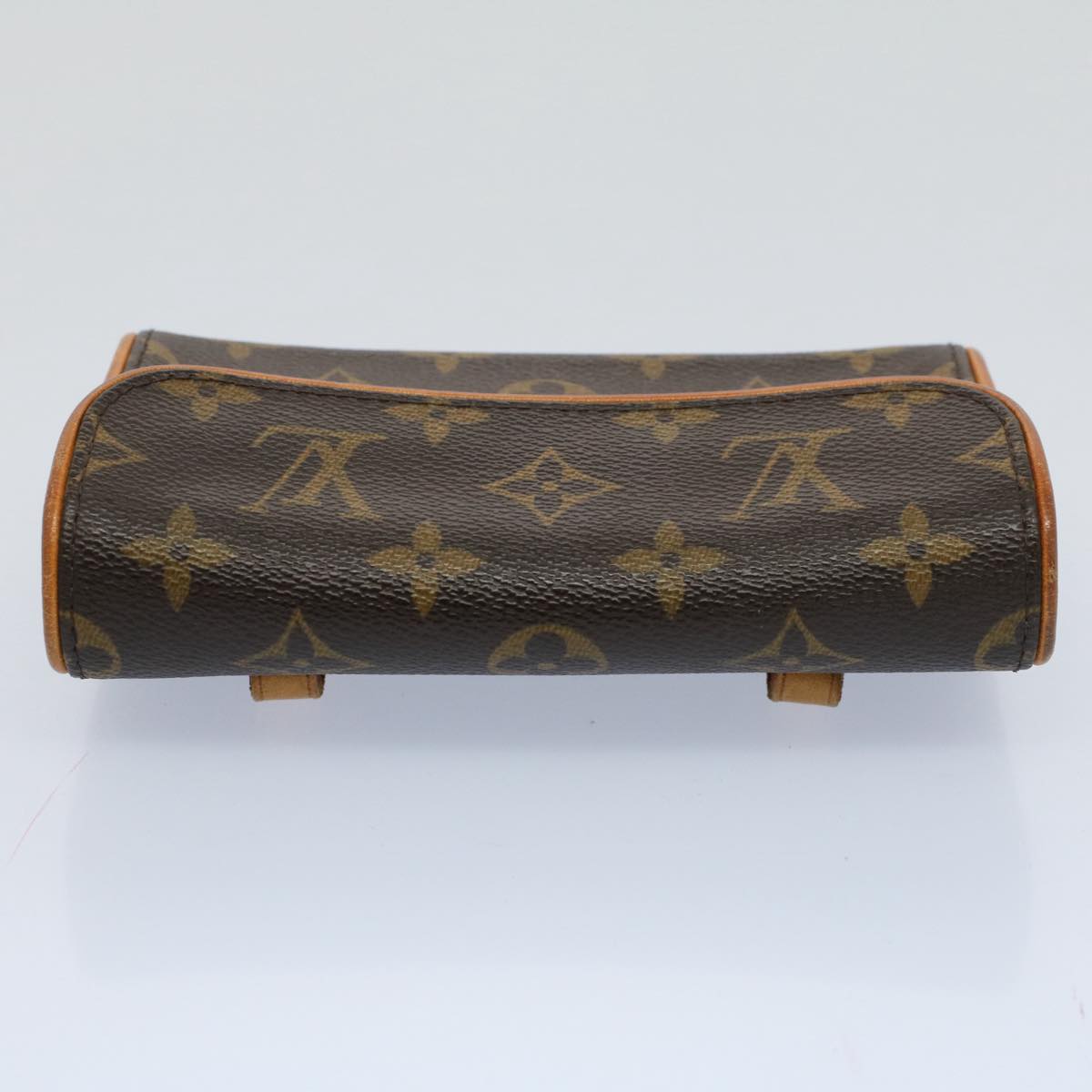 LO-LV bags 1108