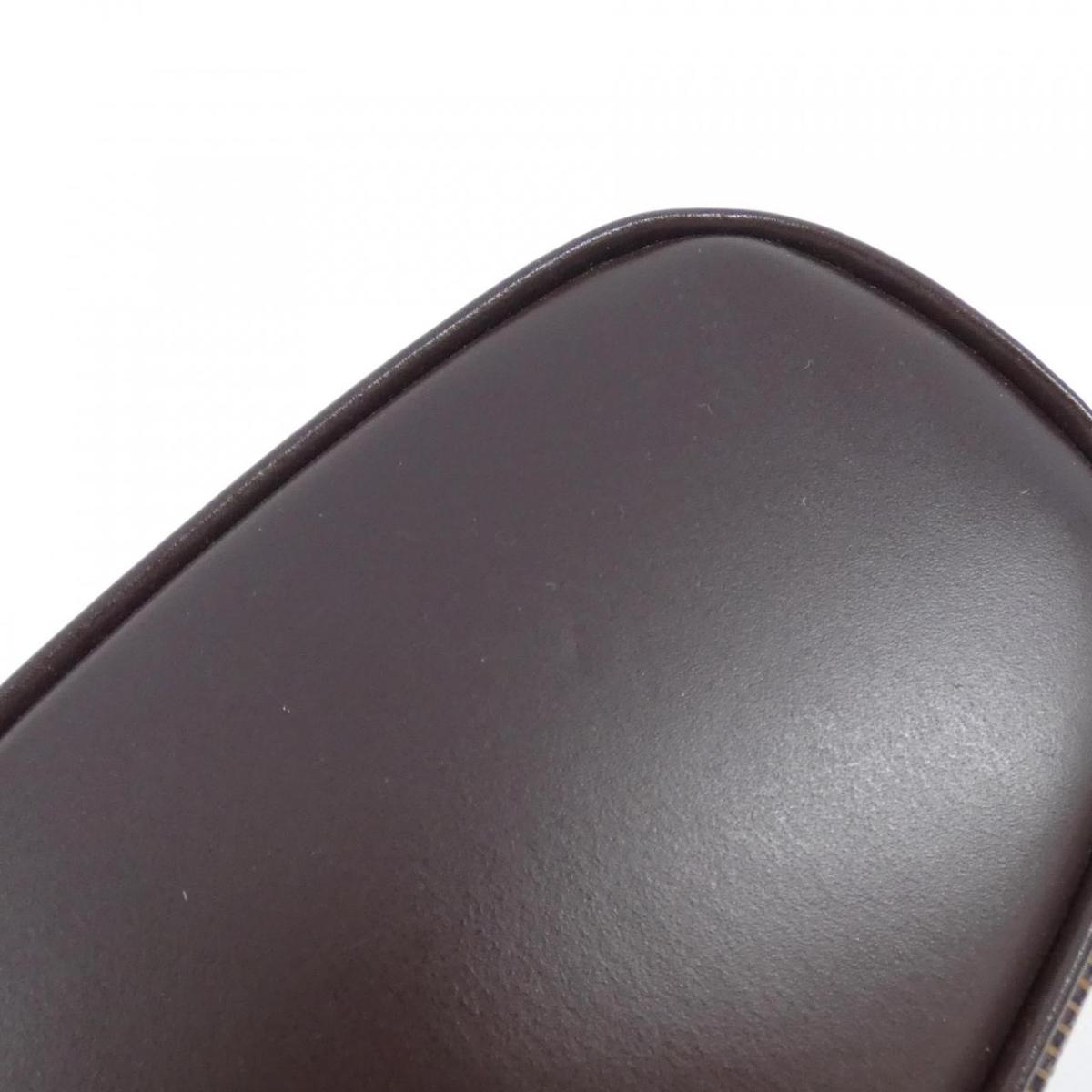 LO-LV bags 1704