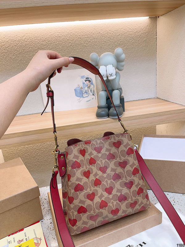 LO - CCH Bags - 101