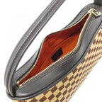 LO-LV bags 1895