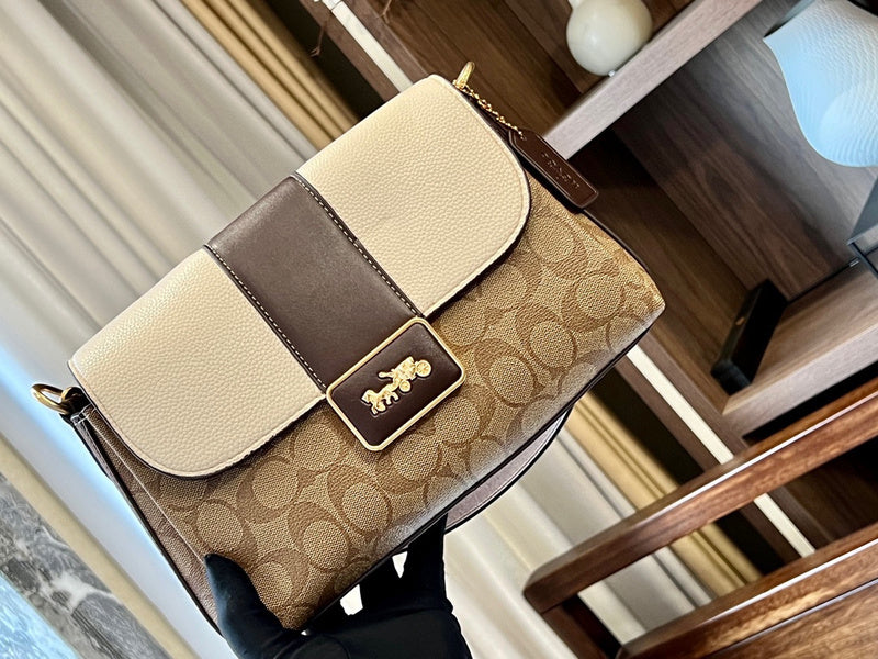 LO - CCH Bags - 437