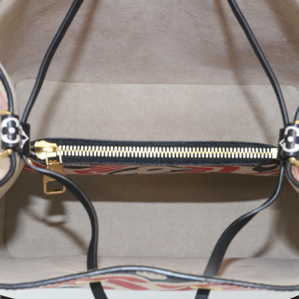 LO-LV bags 14900