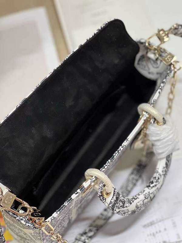 LO - DYOR   BAGS FOR WOMEN - FASHION LUXURY BAGS 048