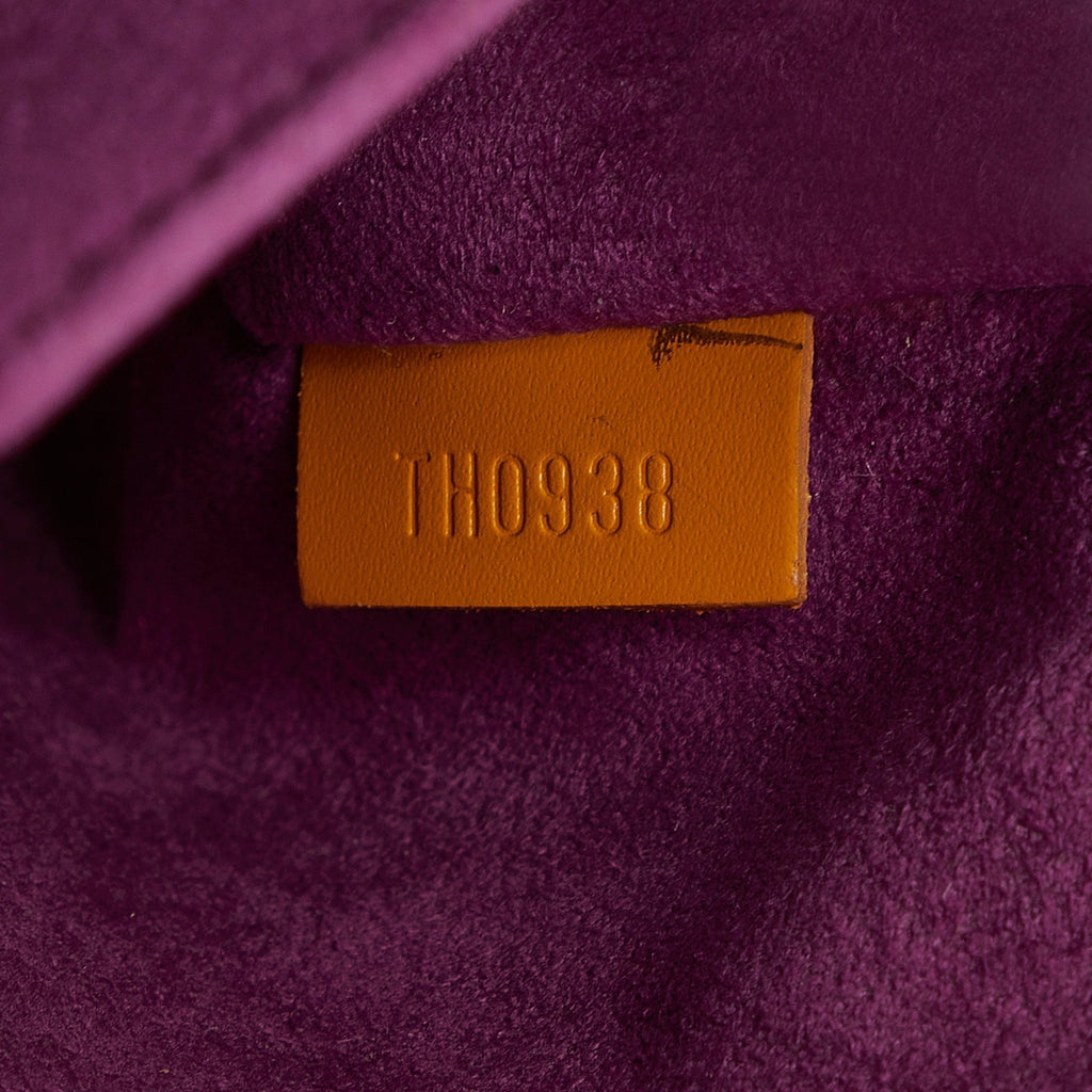 LO-LV bags 2527