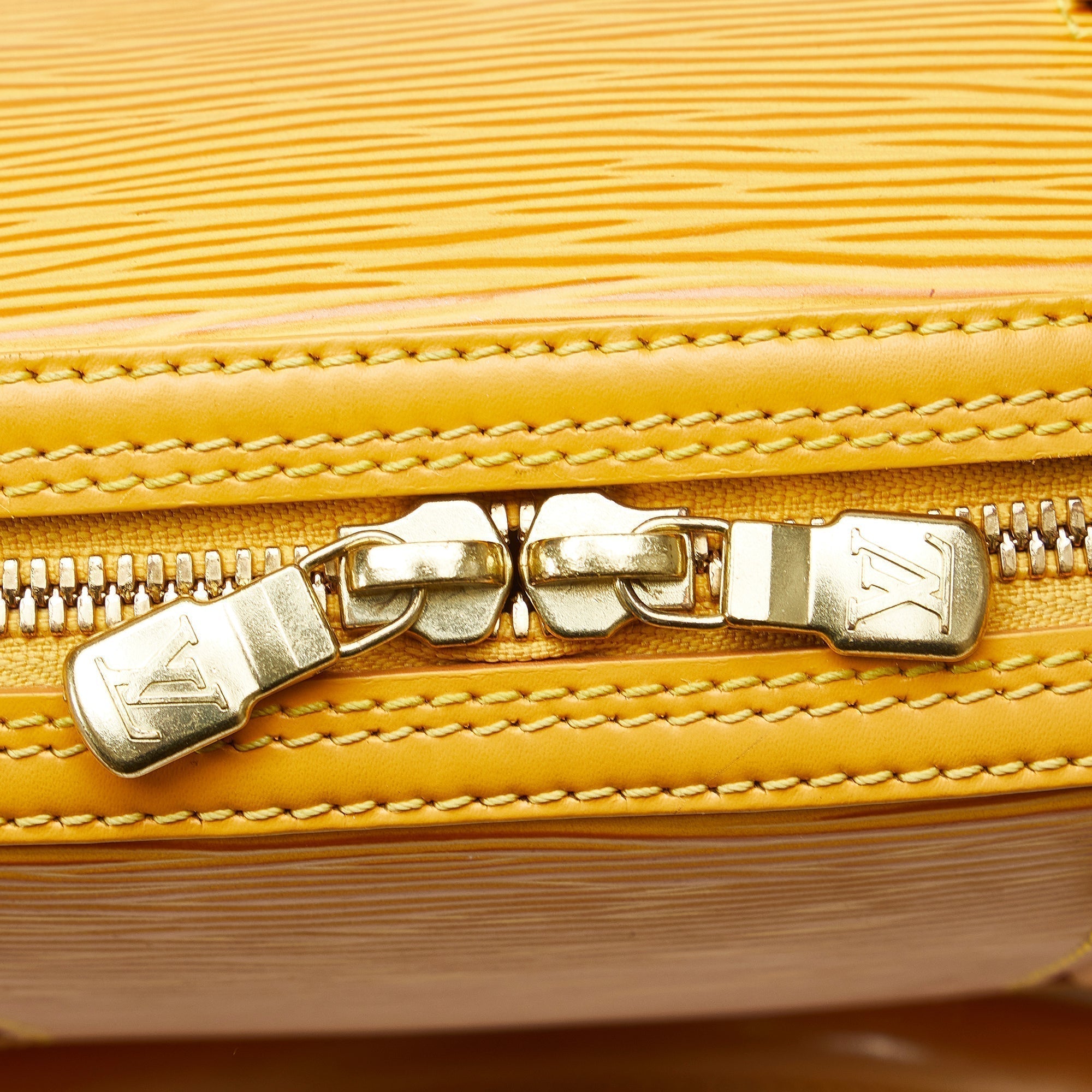 LO-LV bags 2527