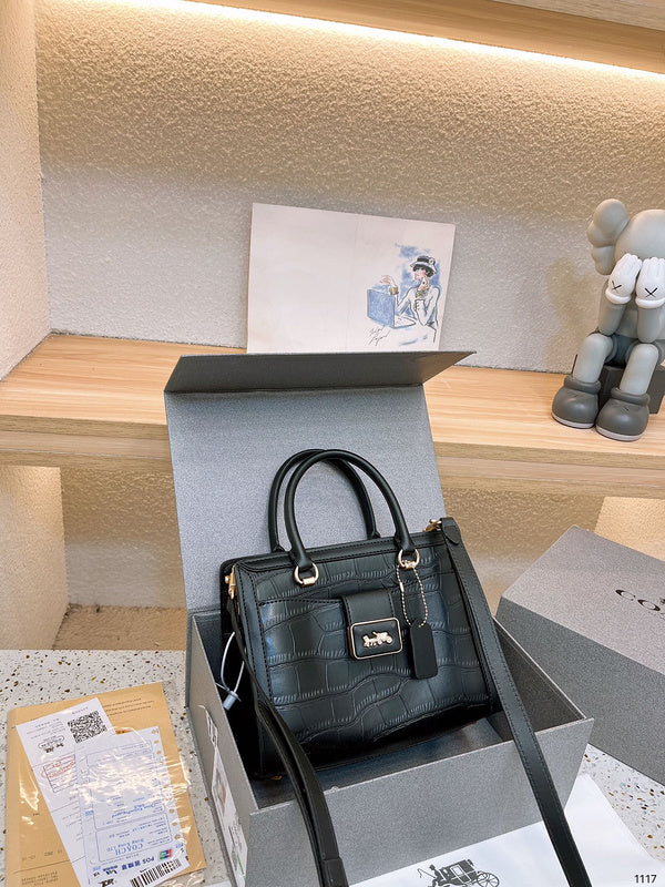 LO - CCH Bags - 399