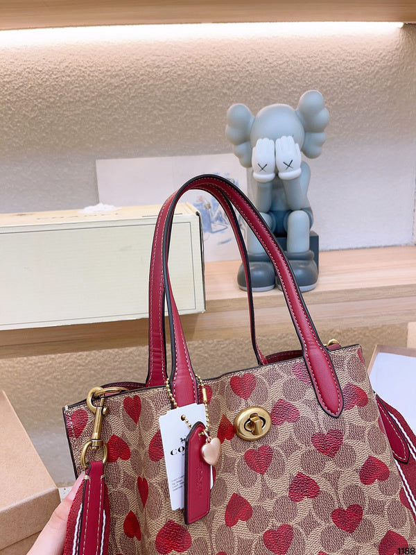 LO - CCH Bags - 096