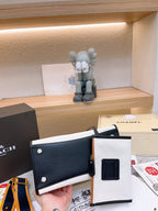 LO - CCH Bags - 038