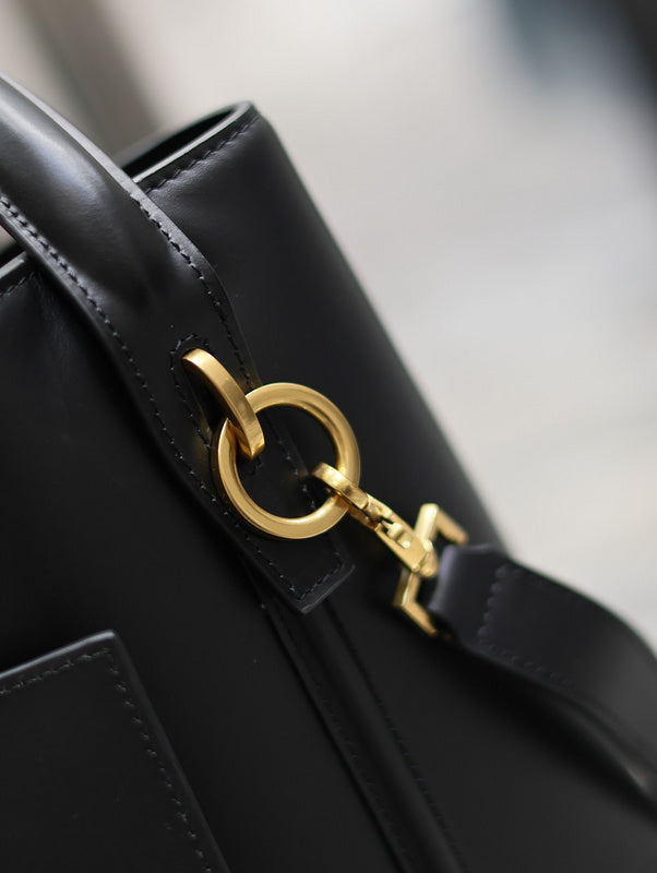BB - YSL Bag - 1850
