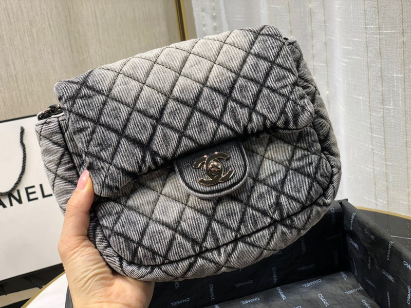 LO - CHL Bags - 1952