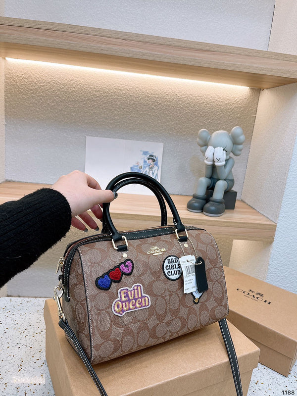 LO - CCH Bags - 300