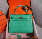 LO - HMS Luxury Bags - 755