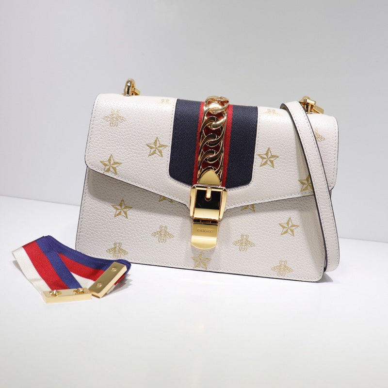 LO - GCC Bags - 3074
