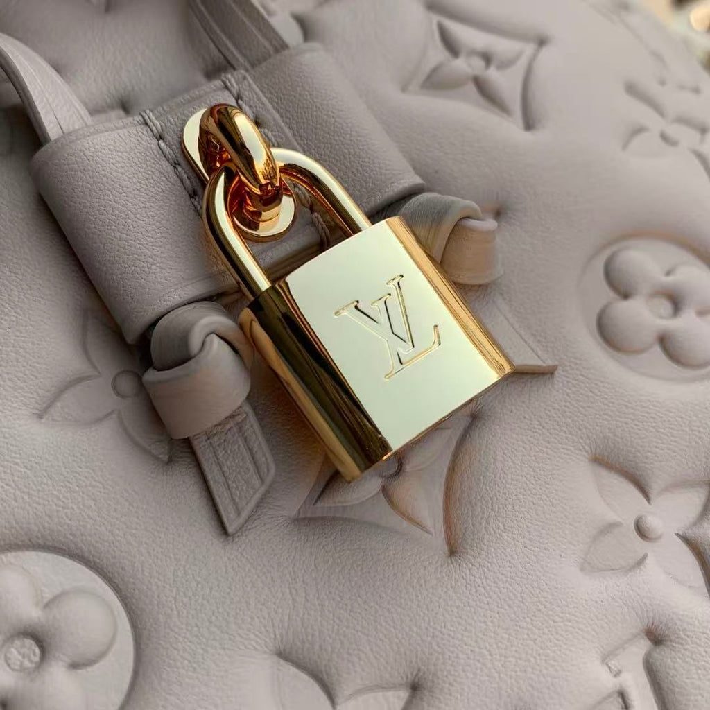 LV Coussin Bucket Bag Beige/Gray Galet Sheepskin