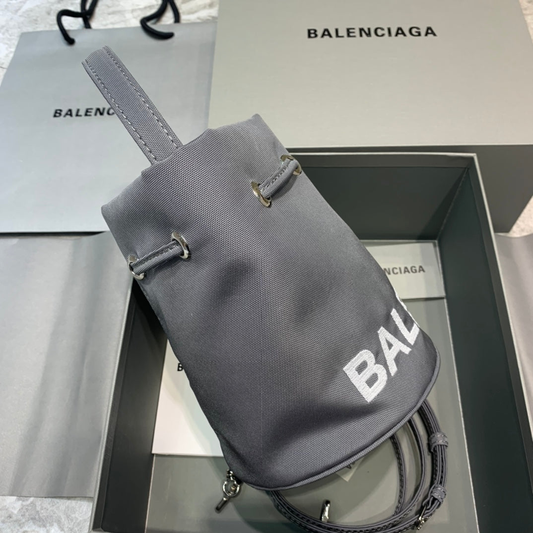 BLN-Ciaga Le Cagole Medium Bucket Bag In Gray, For Women,  Bags 11.8in/30LO