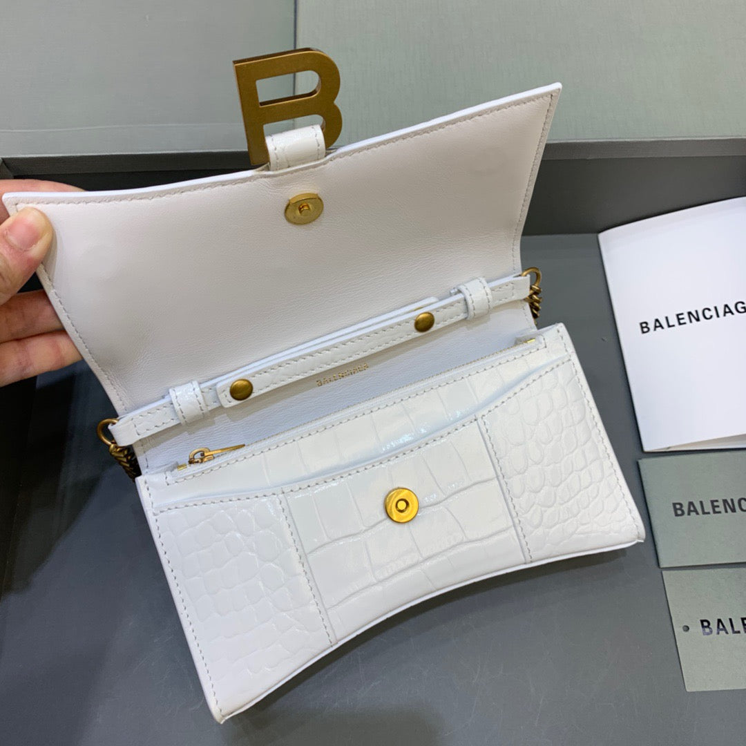 BLN-Ciaga Hourglass Wallet On Chain in White, For Women,  Bags 7.6in/19LO 6560501LRGM9016
