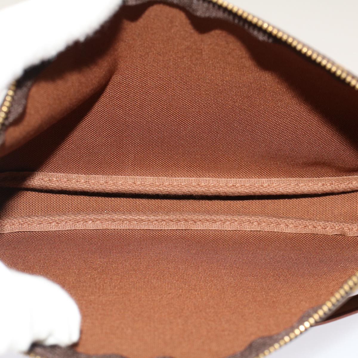 LO-LV bags 211