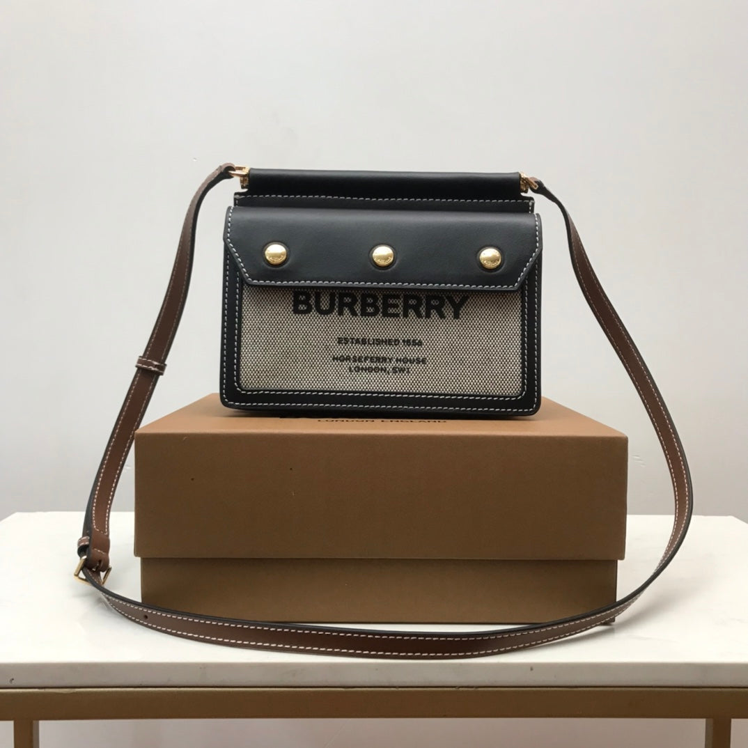 B-Berry - BB  Mini Horseferry Print Title Bag With Pocket Detail Black For Women, Bags 7.5in/19LO 80428521