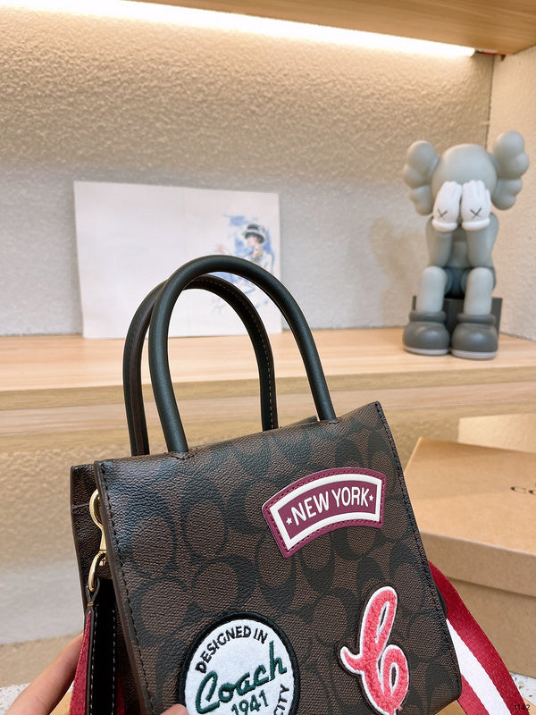 LO - CCH Bags - 441