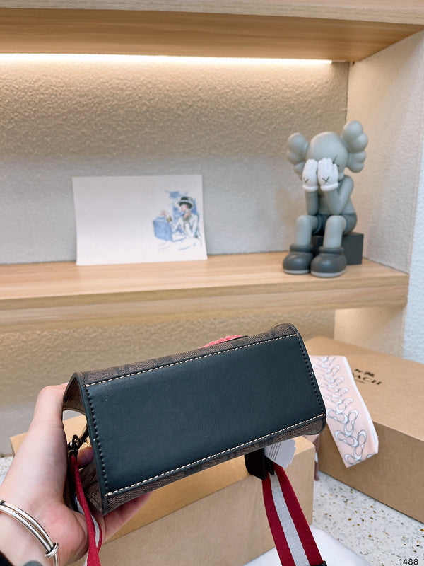 LO - CCH Bags - 422