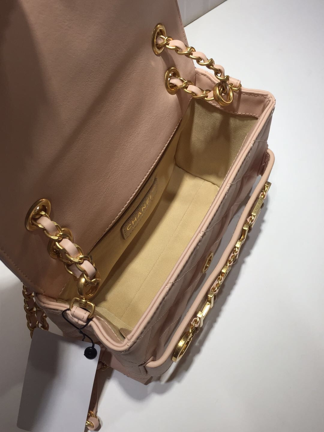 CHL - Front Logo Small Flap Bag Gold Hardware Creme For Women Handbags, Shoulder Bags 8.2in/21LO AS1490