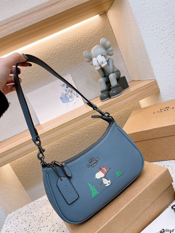 LO - CCH Bags - 306