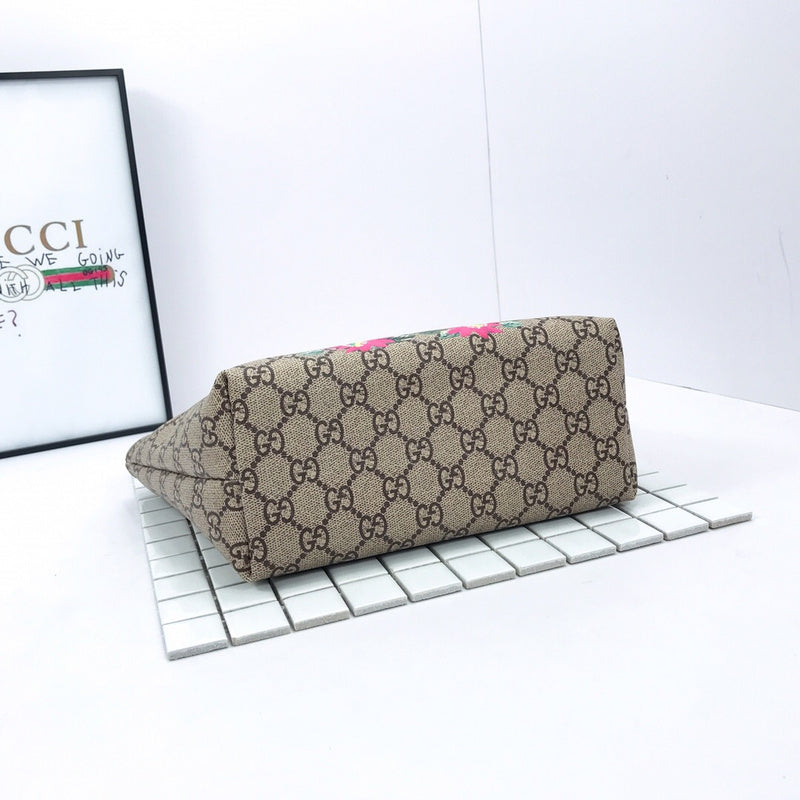 LO - GCC Bags - 2465