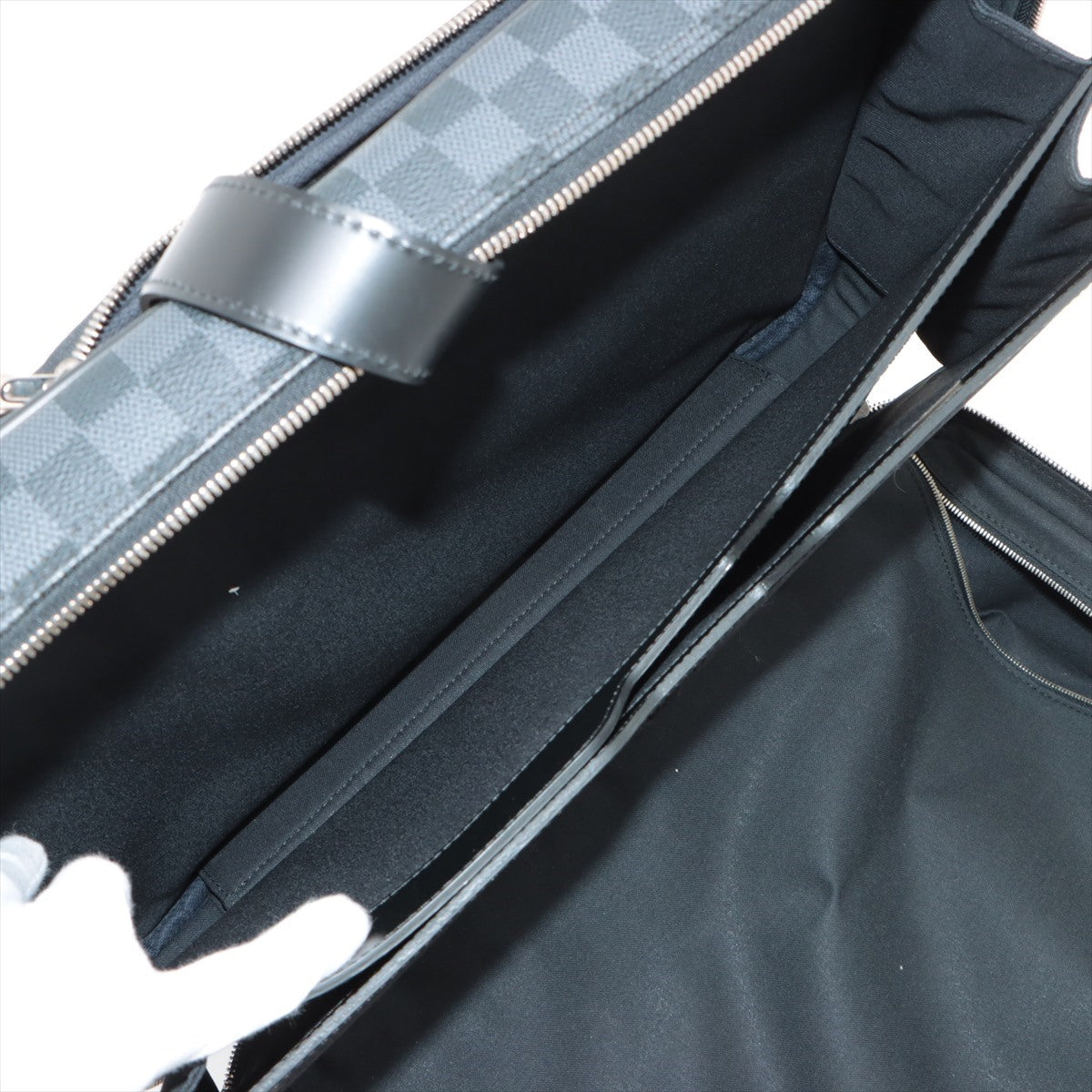 LO-LV bags 1806