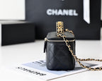 CHL - Small Vanity Case Black For Women 6.7in/17LO AS3171