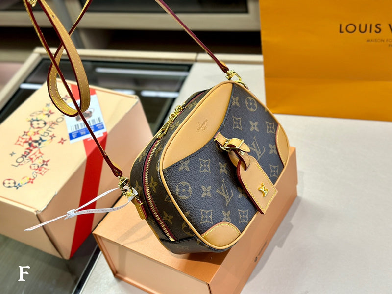 LO - LV Bags - 15035