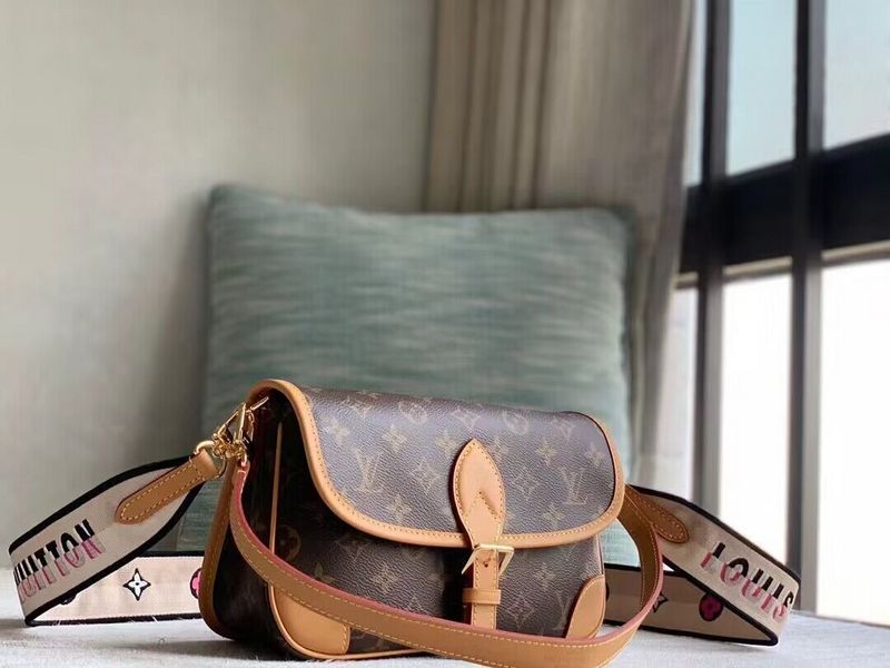 LO - LV Bags - 15620