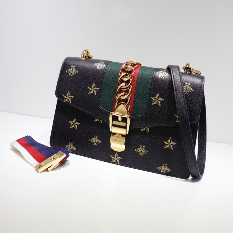 LO - GCC Bags - 3074