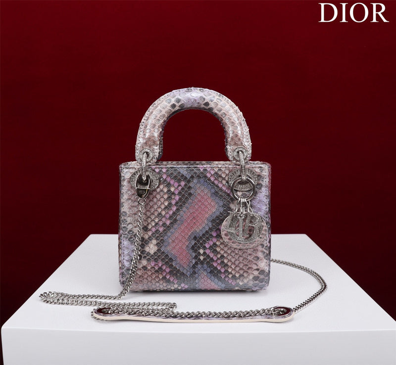 Lusso Official - DYOR BAGS - DESIGNER HANDBAGS  - 1720