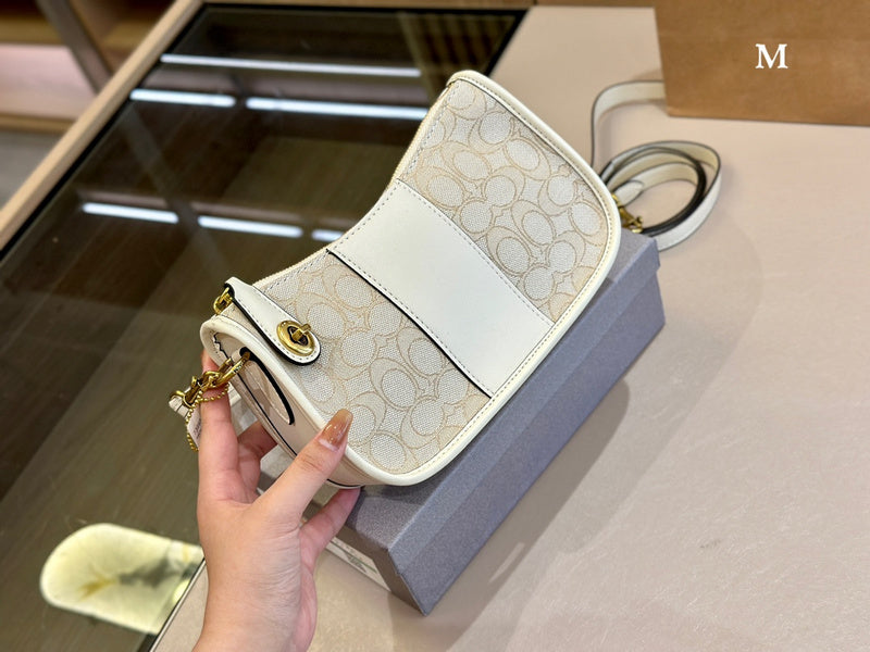 LO - CCH Bags - 074