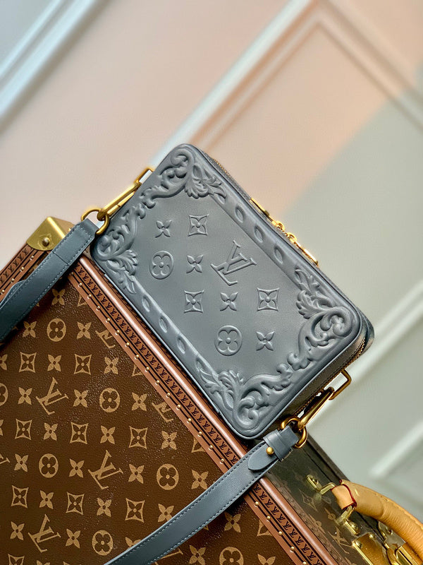 LO-LV bags 8781