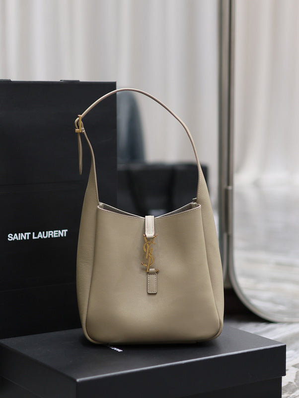 BB - YSL Bag - 1853