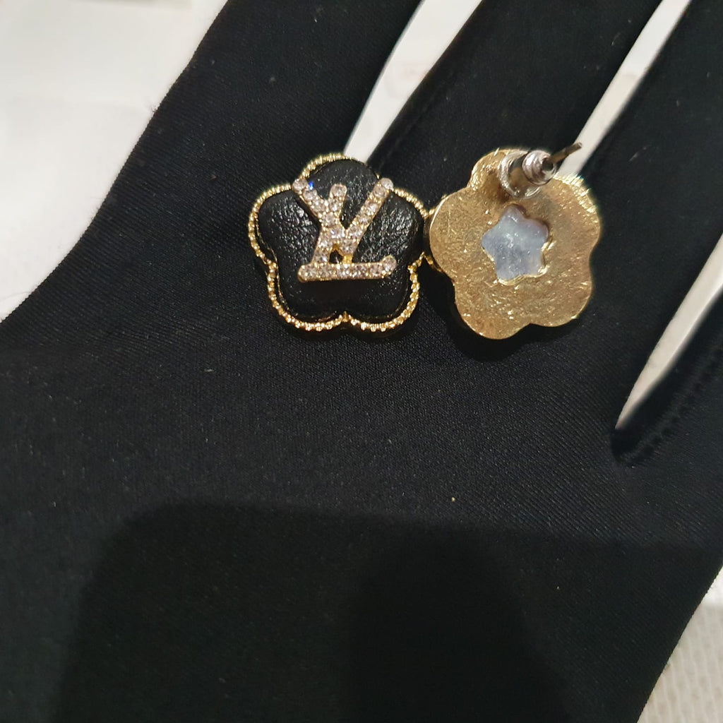 LO-LV bags 2176