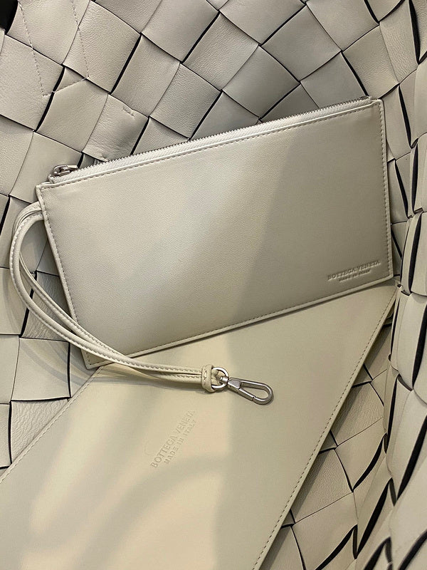 LO - BV Bags - 076