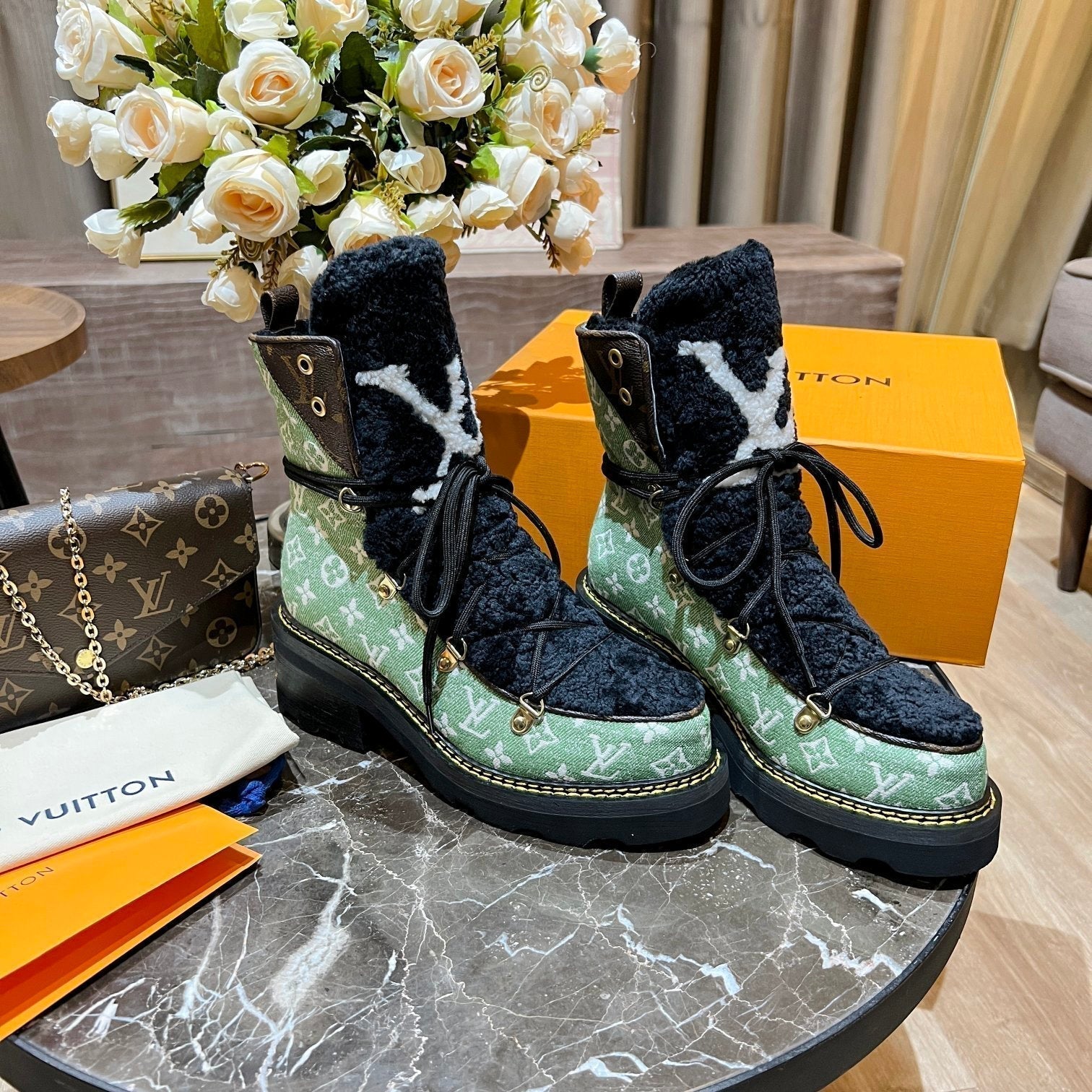 LO-LV bags 3449