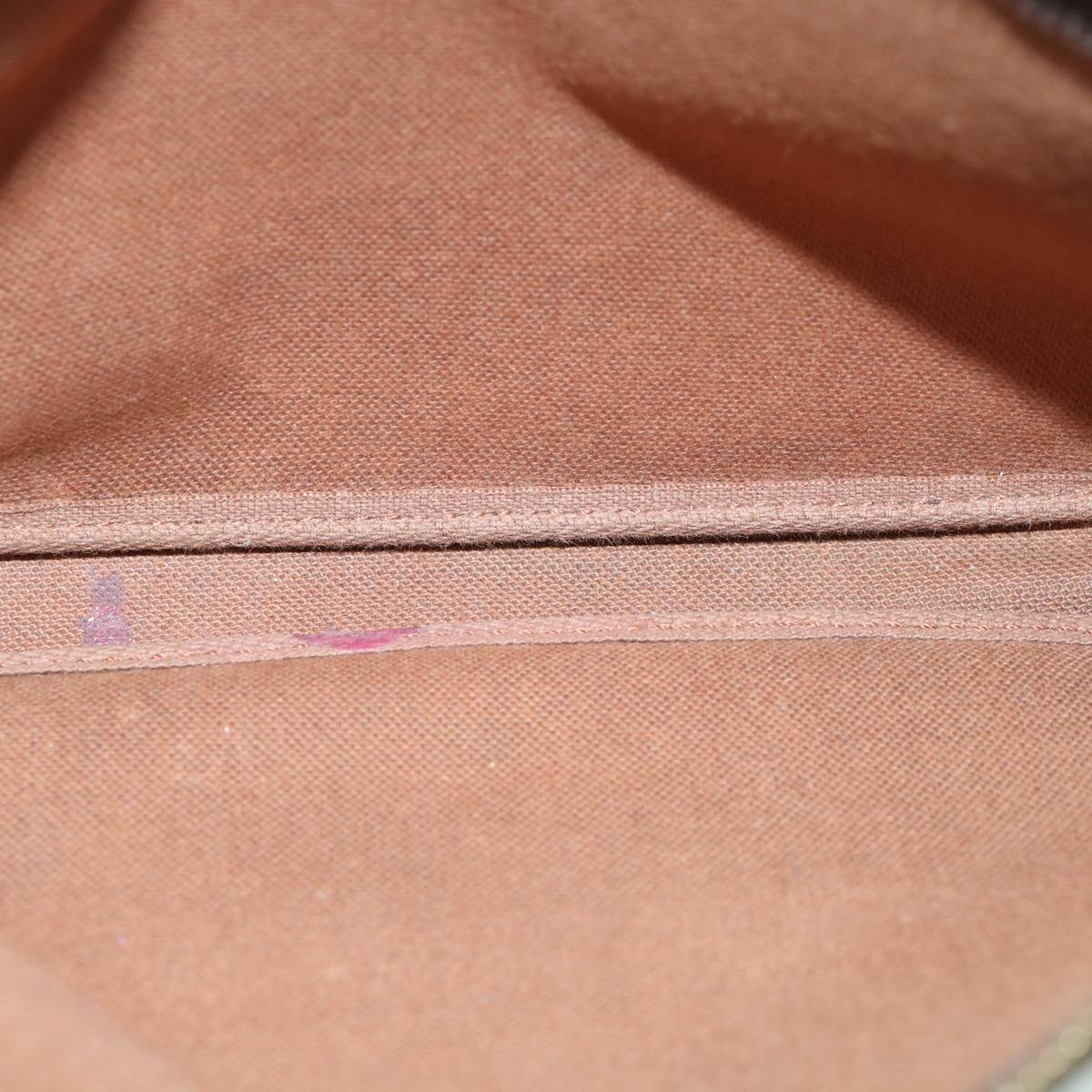 LO-LV bags 389