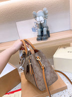 LO - CCH Bags - 105