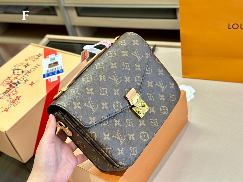 LO - LV Bags - 15032
