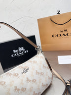 LO - CCH Bags - 312