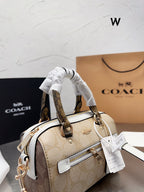 LO - CCH Bags - 380