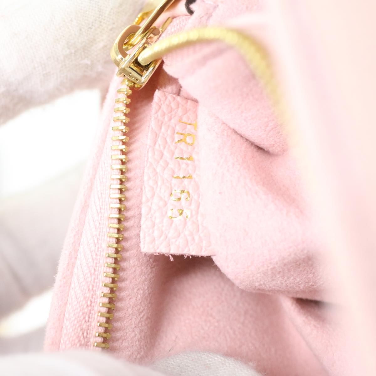 LO-LV bags 2291