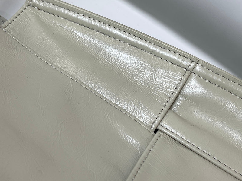 B-VENETA STYLISH HANBAGS FOR WOMEN - - 061