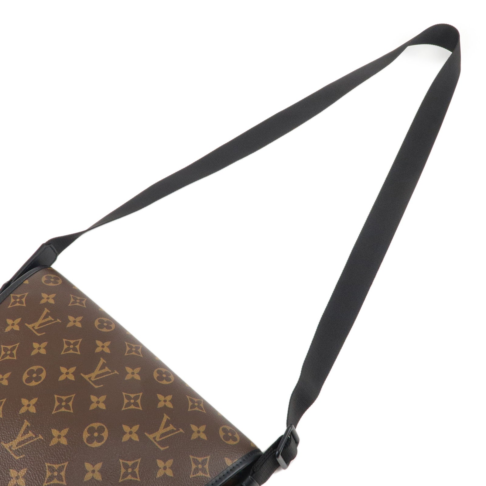 LO-LV bags 3648