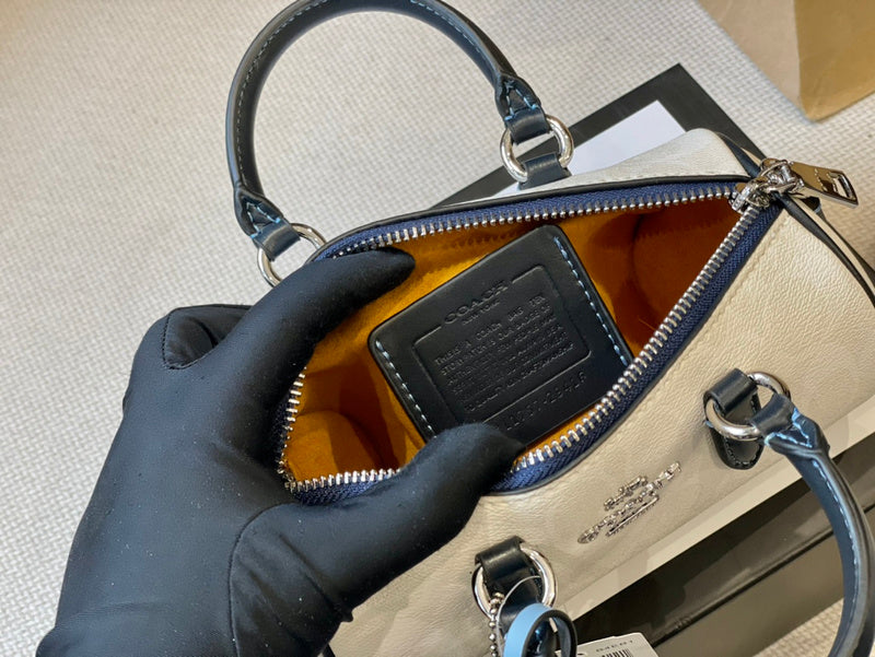 LO - CCH Bags - 191
